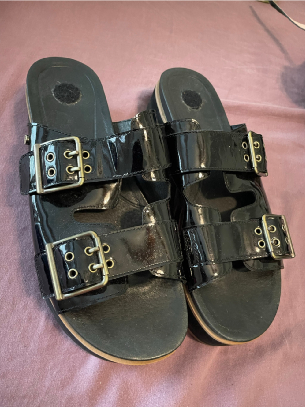 Women's UGG Black Patent Leather Platform silver Buckle Sandals Size 9